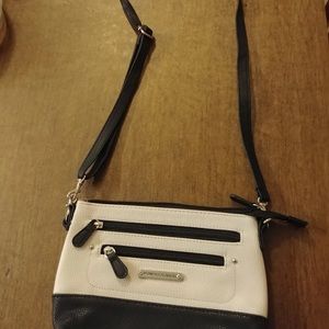 Selling Stone Mountain purse.